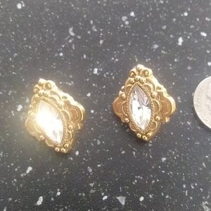 Goldtone Vintage Post Earrings +Free pair